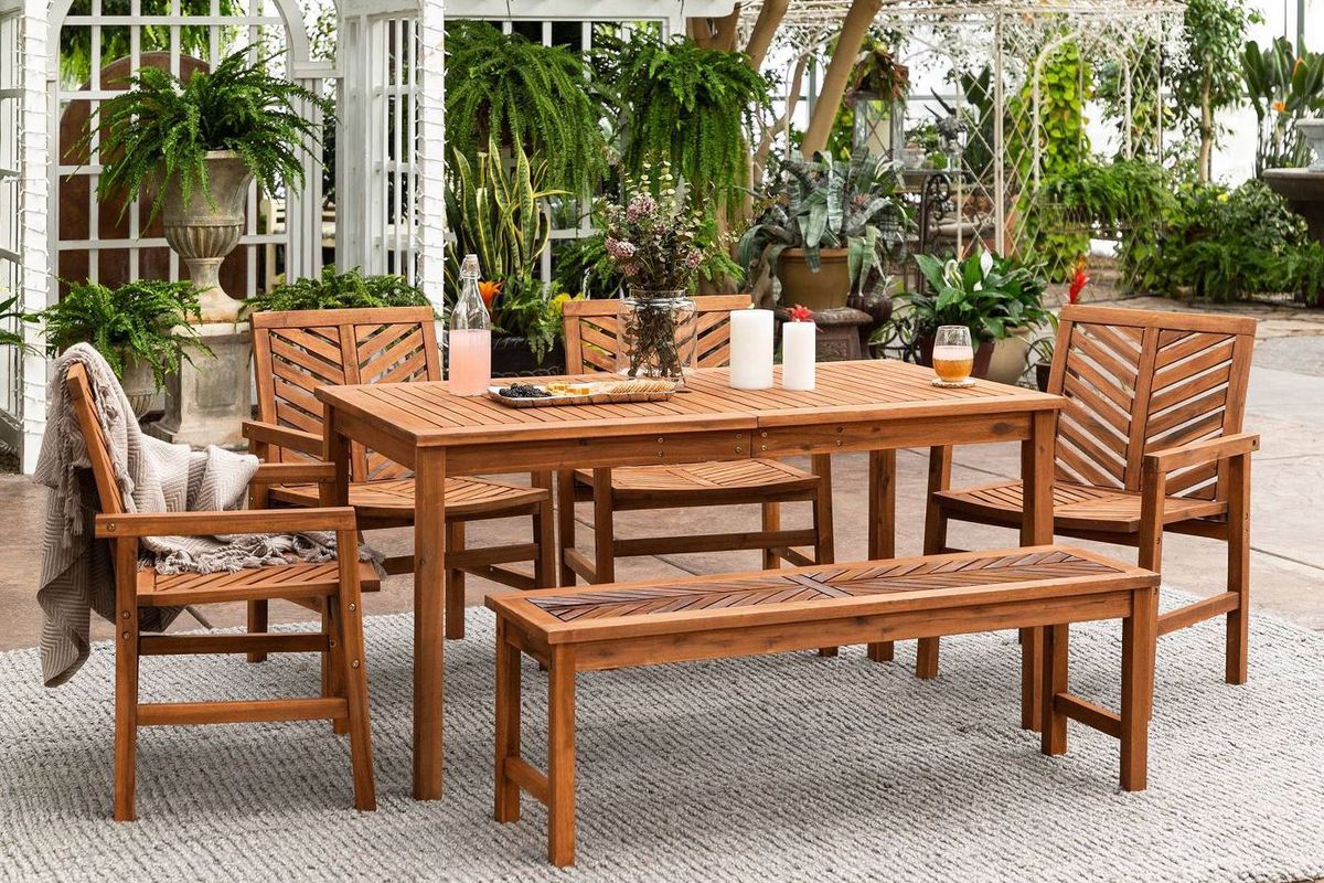 Outdoor Dining Redefined The Convenience of an Extendable Table