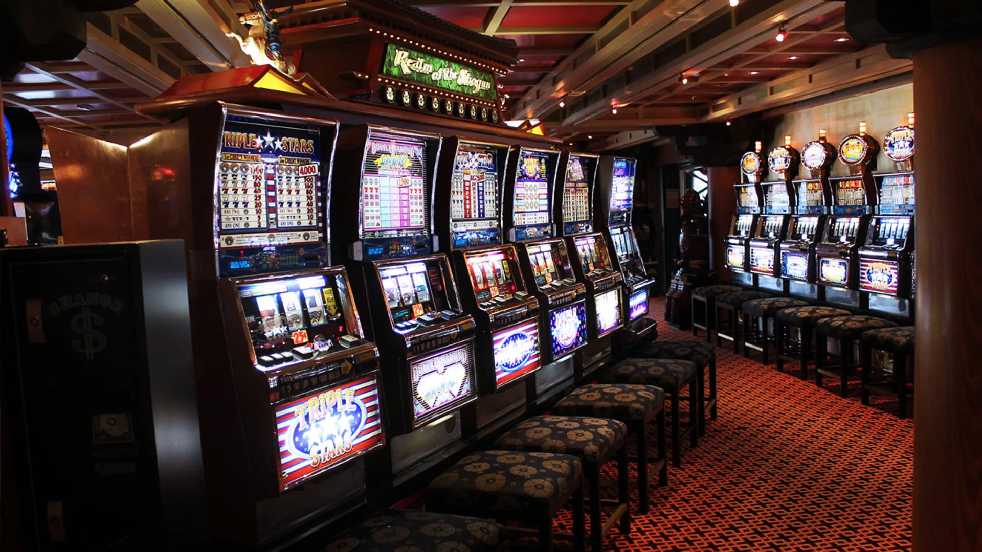 Exploring Customer Support Quality in Non-UK Casinos Worldwide Today